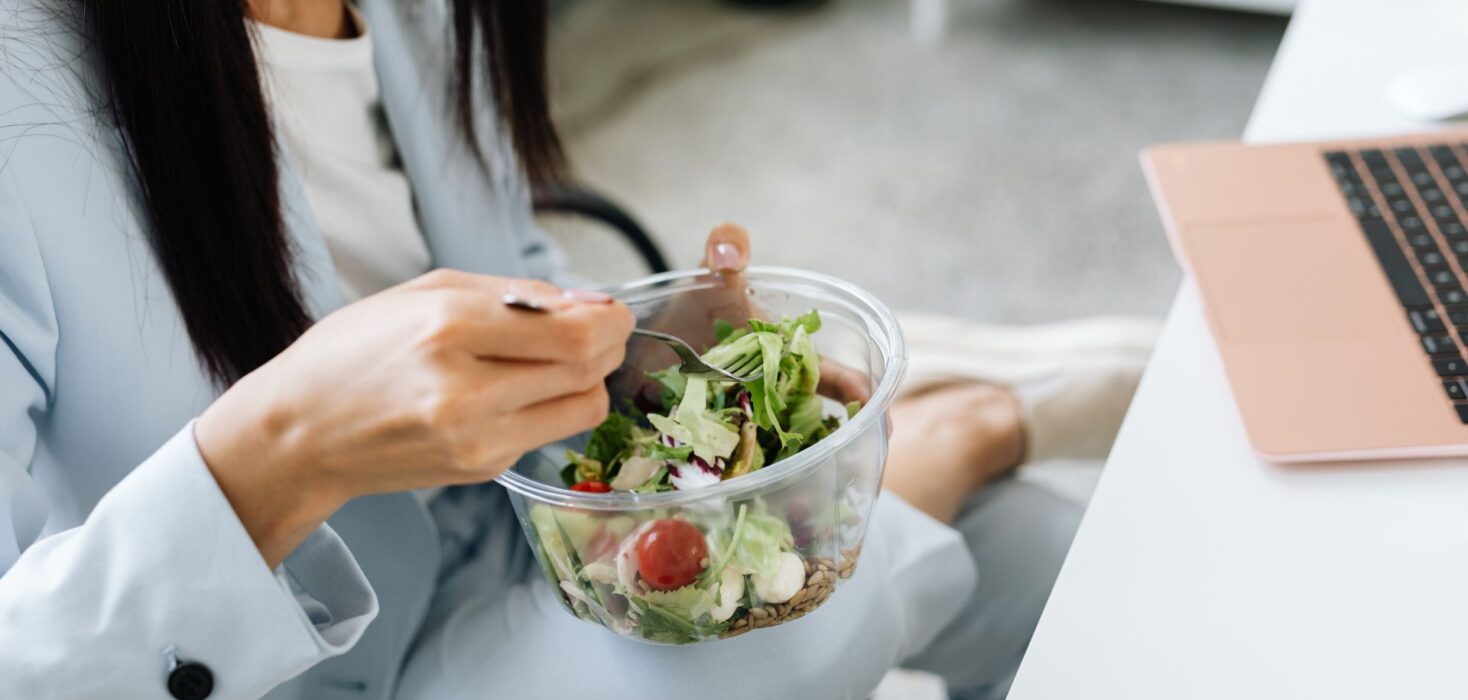 Office Snacking Guide: What to Eat During Long Work Hours