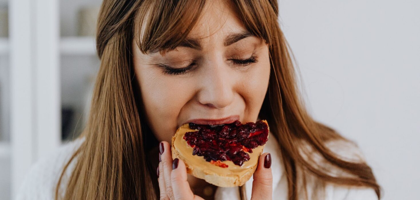 The Psychology of Cravings: Why We Want What We Shouldn't Eat
